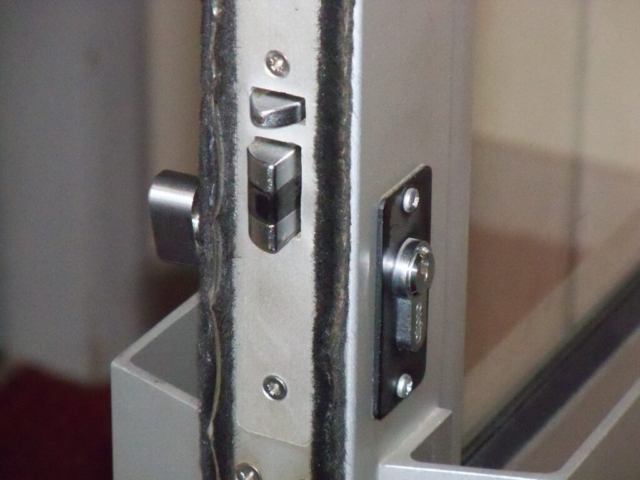 Locks 1024x768 640x480 c - commercial door repairs by Door Repairs UK Ltd