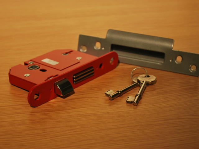 Sash Mortice Locks 1024x685 640x480 c - commercial door repairs by Door Repairs UK Ltd