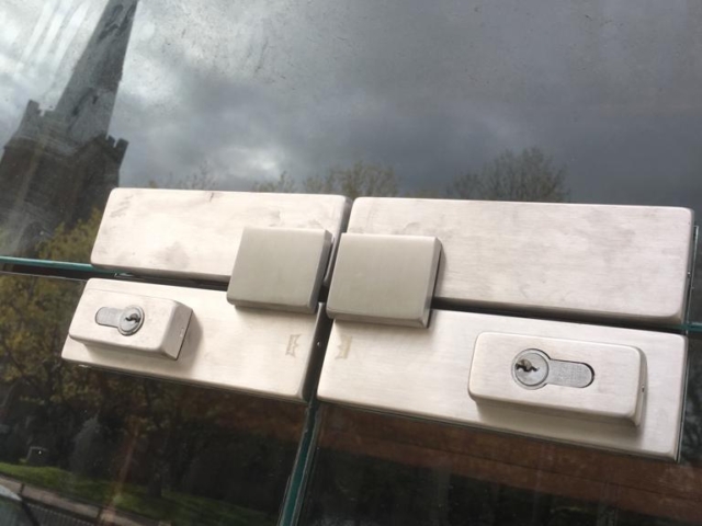 WhatsApp Image 2023 04 12 at 16.35.44 13 640x480 c - commercial door repairs by Door Repairs UK Ltd